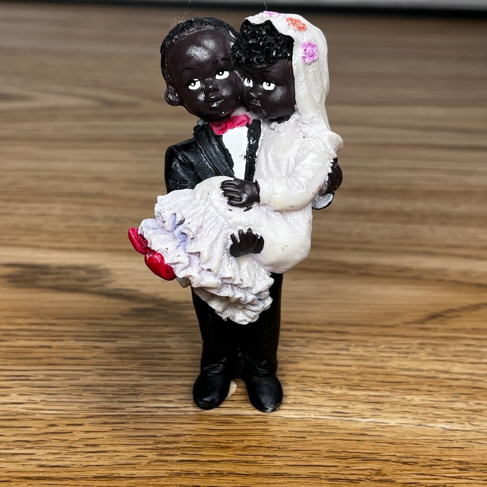 Vintage 1998 Black Bride and Groom Wedding Cake Topper Resin Figurine 3.75in